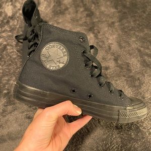 Brand new never worn blacked out Converse size 7 womens